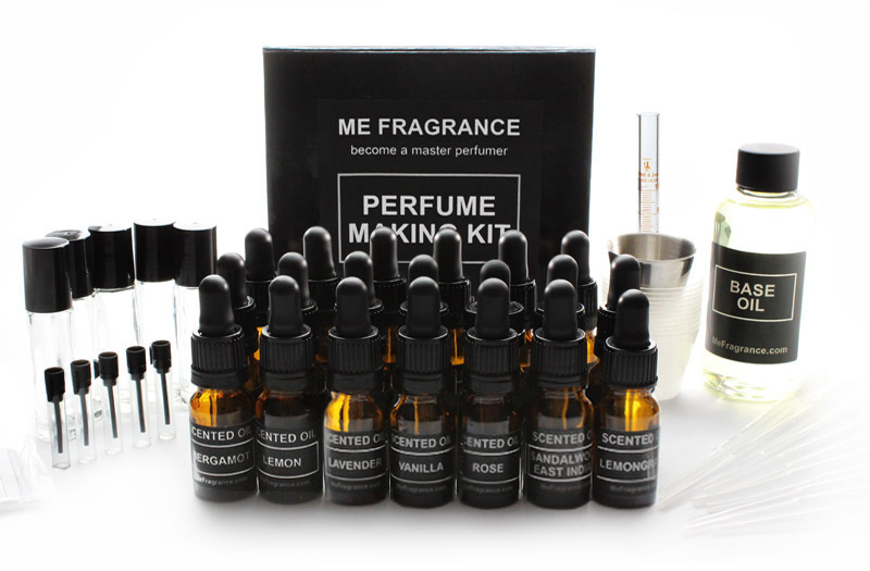 DELUXE ESSENTIAL OIL KIT